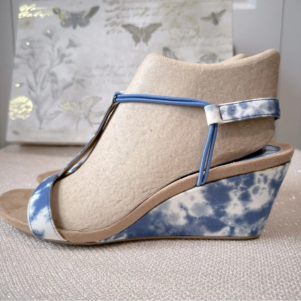 Style & Co Mulan Blue and White tie-dye Wedge Sandals size 9.5 W